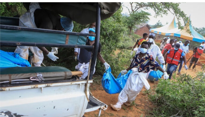 अन्धविश्वासको पराकाष्ठाः परमेश्वर भेट्न भोकै वसेका ८३ जनाको मृत्यु